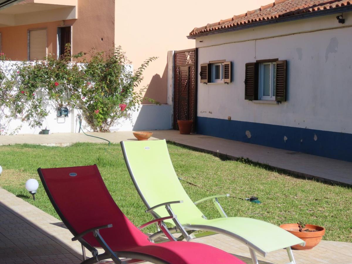 Casa Do Portao Azul - Dourada Apartment Atouguia Da Baleia Luaran gambar